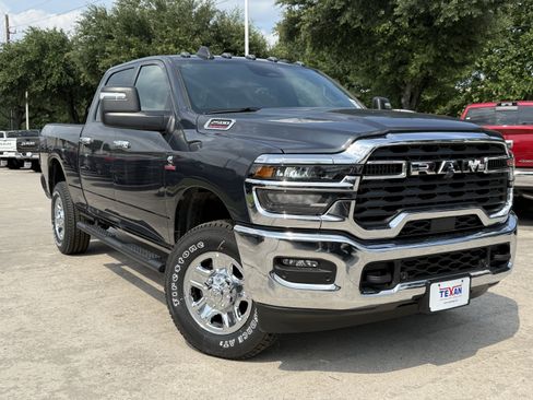 New 2026 RAM 2500 Tradesman AWD/4WD image 2