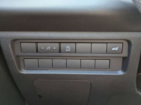 New 2026 Mitsubishi Outlander SE image 27