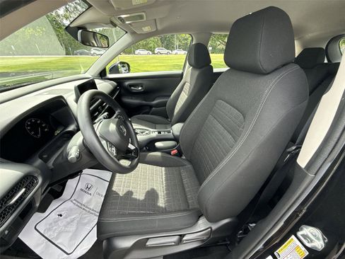 Used 2023 Honda HR-V LX image 13
