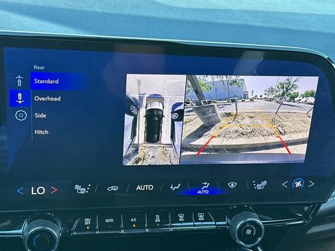 Used 2024 Chevrolet Blazer EV LT AWD/4WD image 19