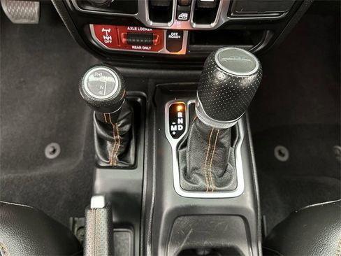 Used 2021 Jeep Gladiator Mojave image 19