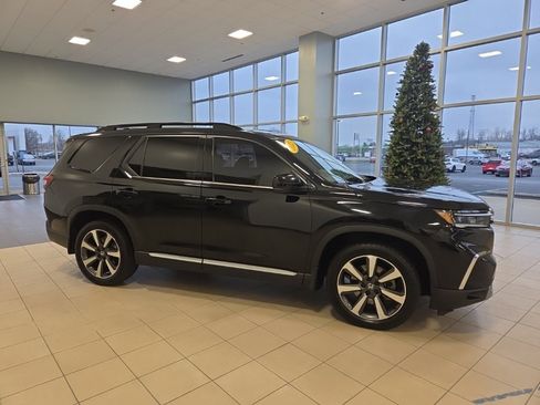 Used 2023 Honda Pilot Elite image 5