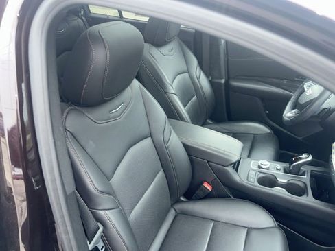 Used 2020 Cadillac XT4 Sport image 33