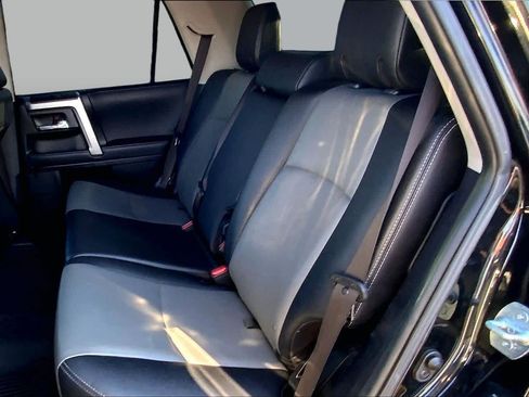 Used 2021 Toyota 4Runner SR5 Premium w/ Moonroof Package RWD image 18