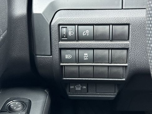 Used 2024 Toyota Tacoma SR image 32