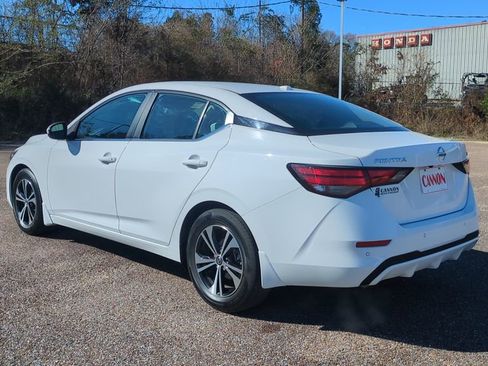 Used 2023 Nissan Sentra SV w/ Trunk Package image 7