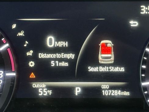 Used 2020 Toyota Highlander XLE image 31