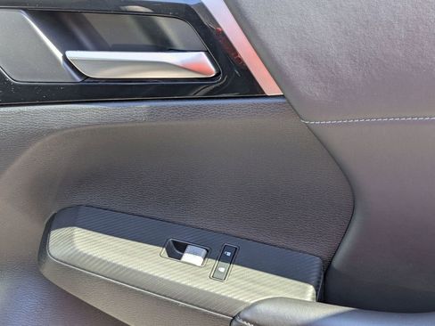 Used 2025 Mitsubishi Outlander SE FWD image 33