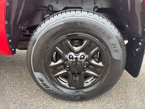 Certified 2020 Toyota Tundra SR5 image 19