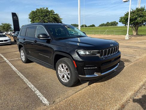 Used 2021 Jeep Grand Cherokee L Limited AWD/4WD image 3