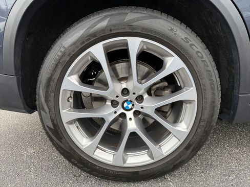 Certified 2022 BMW X5 xDrive40i image 17