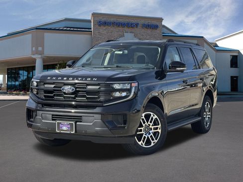 New 2026 Ford Expedition Active image 1