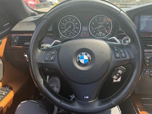 Used 2011 BMW 335i Convertible RWD image 22