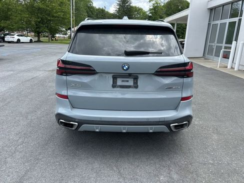 Used 2025 BMW X5 xDrive50e w/ M Sport Package AWD/4WD image 4