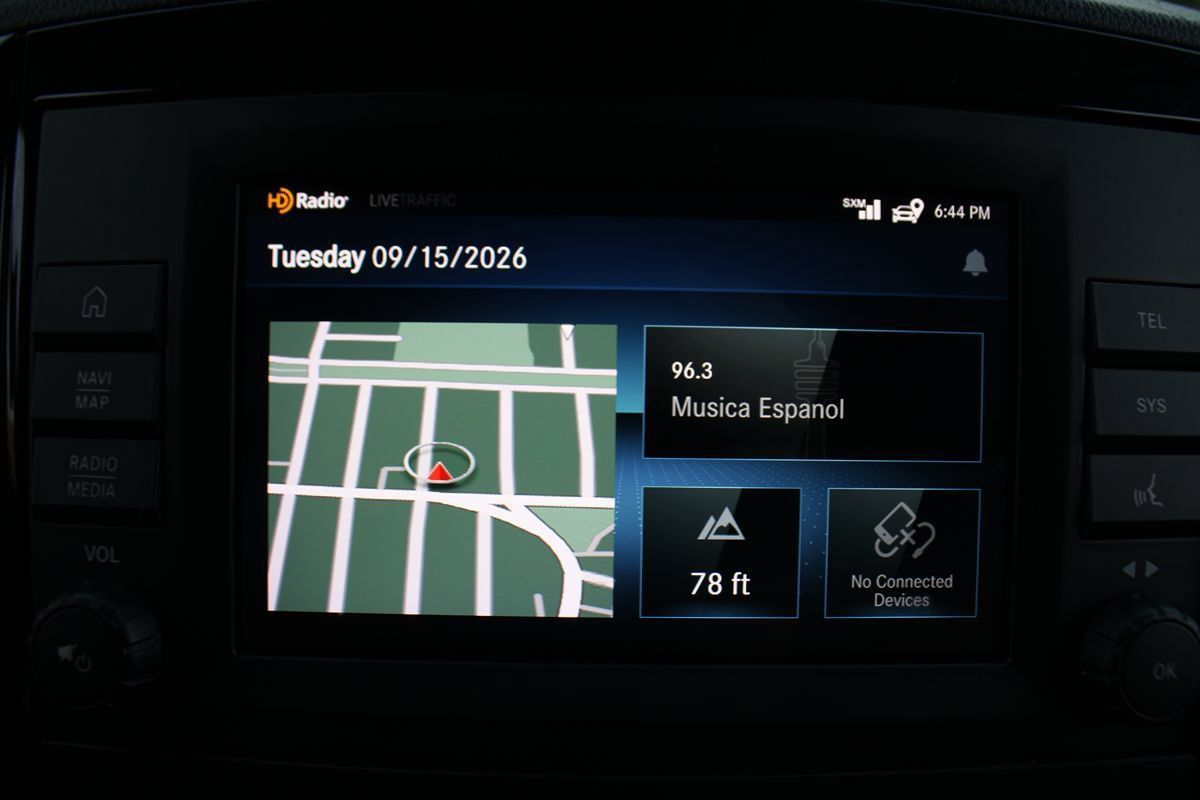 Used 2021 Mercedes-Benz Metris Passenger image 12