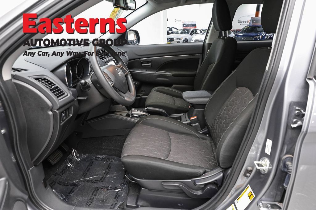 Used 2024 Mitsubishi Outlander Sport ES AWD/4WD image 16