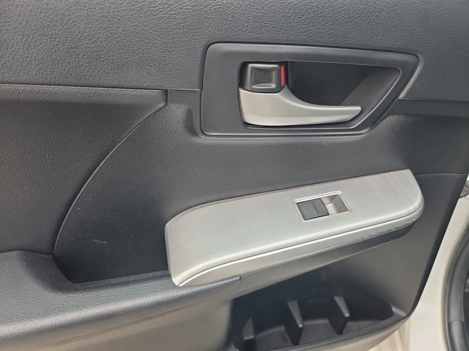 Used 2014 Toyota Camry SE FWD image 20