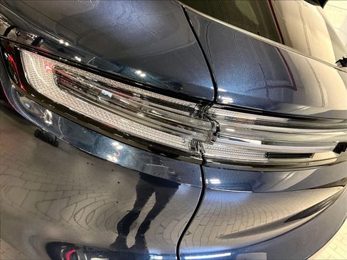 New 2026 Porsche Cayenne GTS image 25