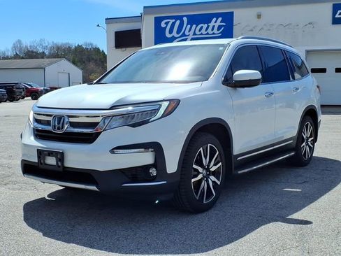 Used 2022 Honda Pilot Touring image 3