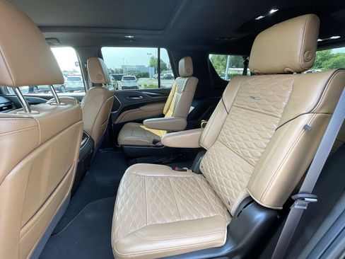 Used 2023 Cadillac Escalade Sport w/ Touring Package AWD/4WD image 42