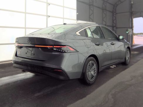 Used 2026 Nissan Sentra S w/ S Cold Weather Package FWD image 4