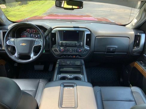 Used 2019 Chevrolet Silverado 2500 LTZ w/ Duramax Plus Package AWD/4WD image 17