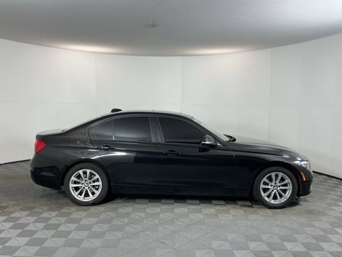 Used 2017 BMW 320i Sedan image 4