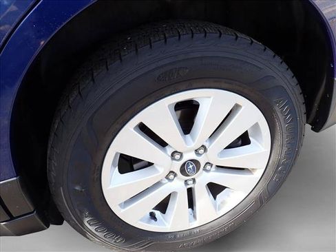 Used 2015 Subaru Outback 2.5i Premium AWD/4WD image 7