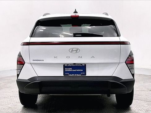 Certified 2024 Hyundai Kona SEL image 4