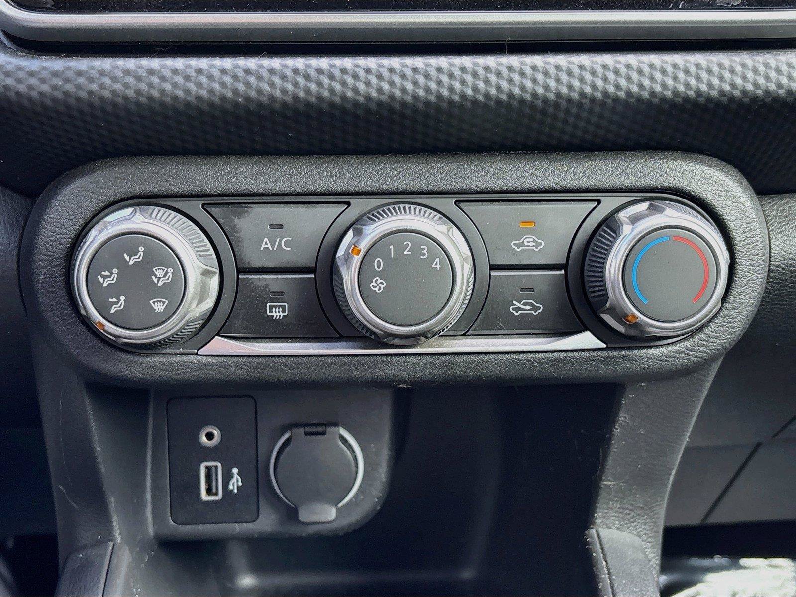 Used 2021 Nissan Kicks S FWD image 17