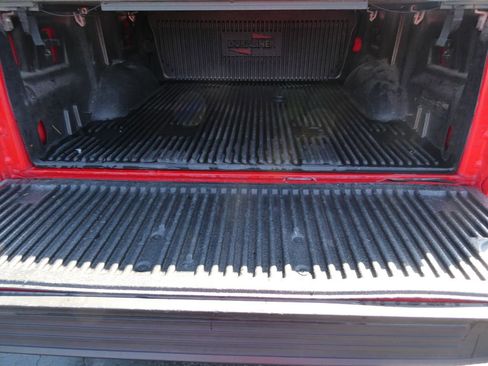 Used 2015 Ford F150 XLT image 19