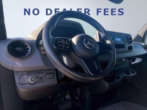Used 2021 Mercedes-Benz Sprinter 2500 w/ Driver Convenience Package image 8