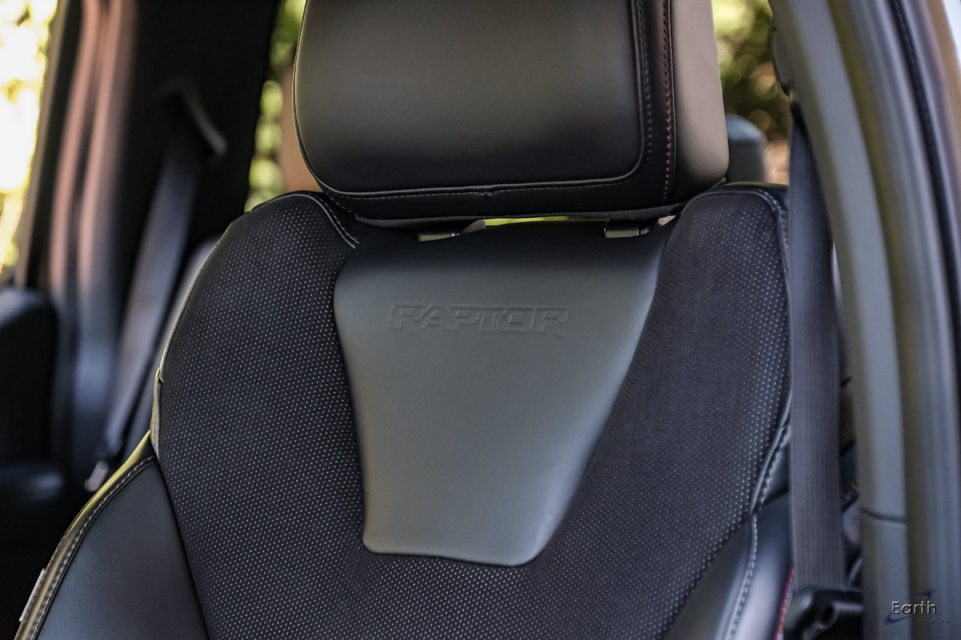 Used 2025 Ford F150 Raptor AWD/4WD image 43