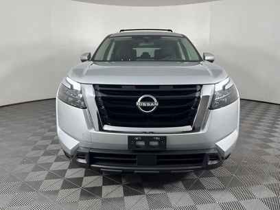 Used 2023 Nissan Pathfinder SV
