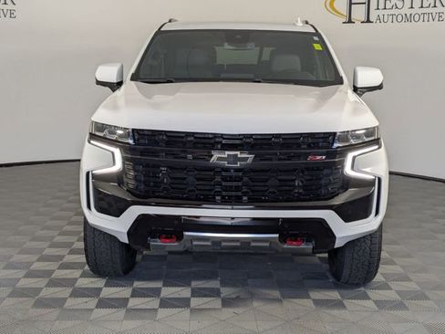 Used 2023 Chevrolet Tahoe Z71 w/ Luxury Package AWD/4WD image 3