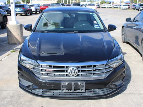 Used 2019 Volkswagen Jetta S FWD image 4