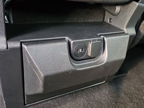 Used 2025 Ford F150 XLT w/ Equipment Group 301A Standard image 16