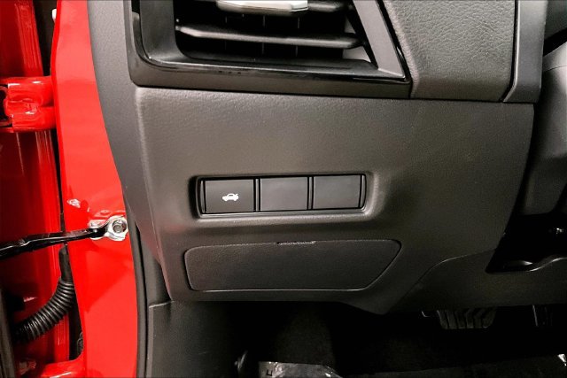 New 2027 Nissan Sentra SR FWD image 31