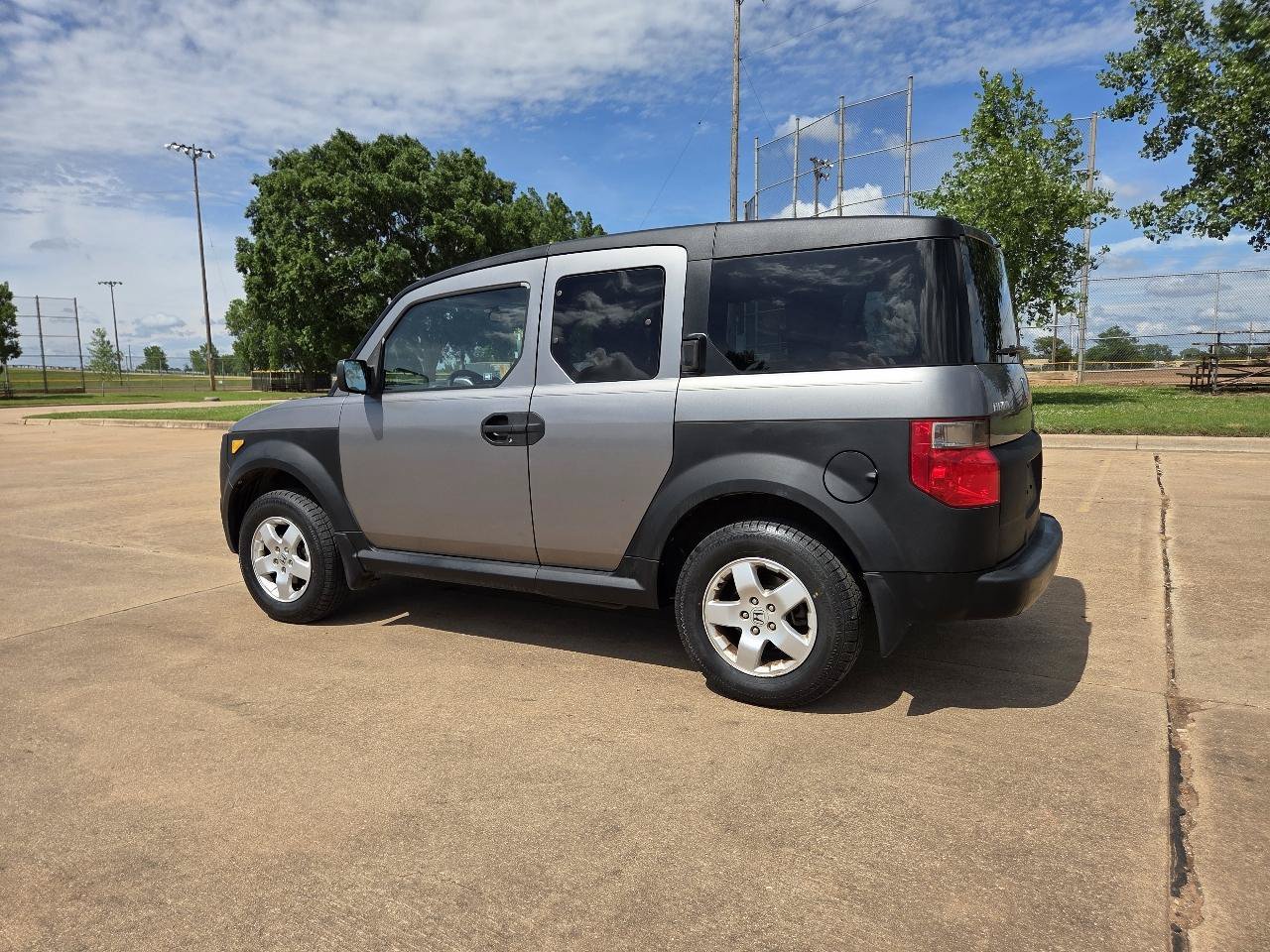 Used 2005 Honda Element EX image 5
