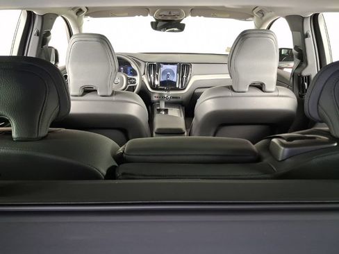 Certified 2025 Volvo XC60 T8 Plus w/ Protection Package Premier AWD/4WD image 16