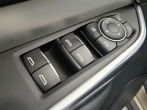 Used 2020 Cadillac XT4 Premium Luxury image 31