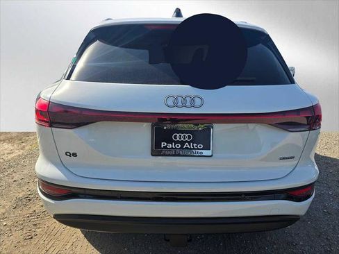 New 2025 Audi Q6 e-tron Premium Plus image 4