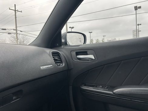 Used 2023 Dodge Charger SXT w/ Blacktop Package image 23