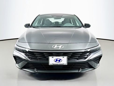 New 2026 Hyundai Elantra SEL Sport image 2