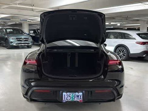 Used 2021 Porsche Taycan RWD image 29