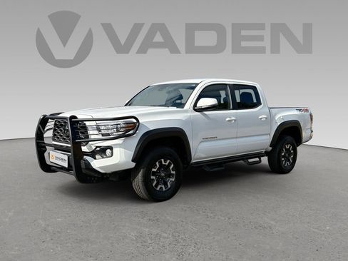 Used 2022 Toyota Tacoma TRD Off-Road image 24