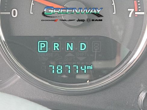 Used 2017 Jeep Wrangler Sahara w/ Connectivity Group image 29