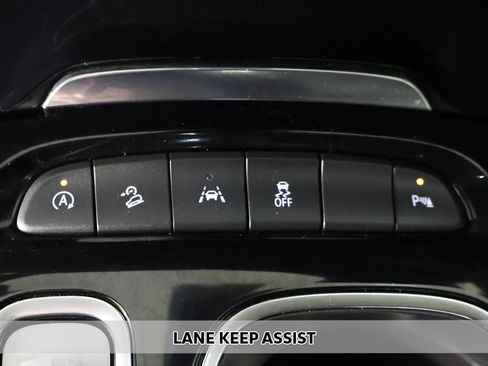 Used 2022 Buick Envision Essence w/ Sport Touring Package image 3