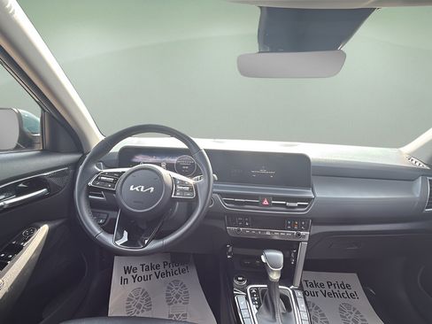 Used 2024 Kia Seltos EX AWD/4WD image 12