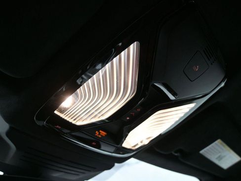 Used 2024 BMW X6 xDrive40i w/ Executive Package AWD/4WD image 7
